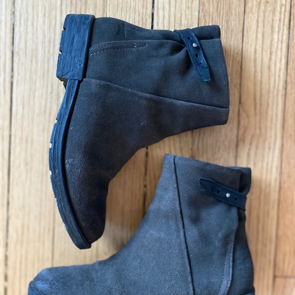 SIZE 6 COUGAR WATERPROOF BOOTS - Picture 3 of 8